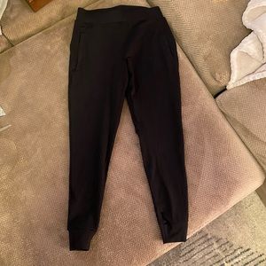 NWOT Alphalete black joggers